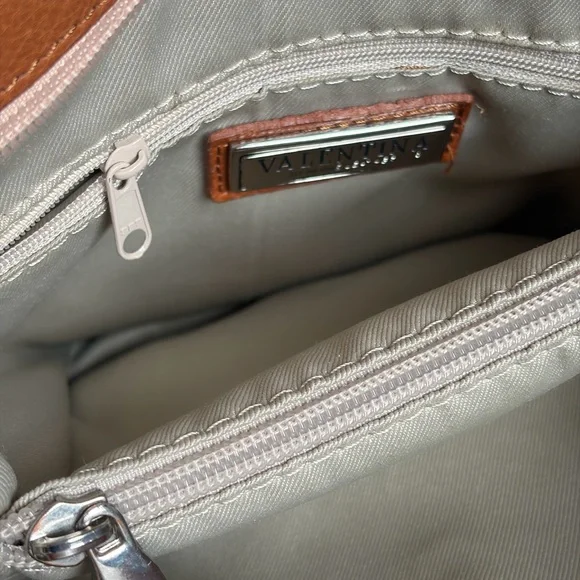 Valentina Leather Crossbody - Picture 3 of 9